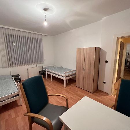 Duisburg Feelhome, Flughafen Nah,3-Schlafzimmer, Dusche Ebenerdig, Zentral, Wifi, Ground Floor Eksteriør billede