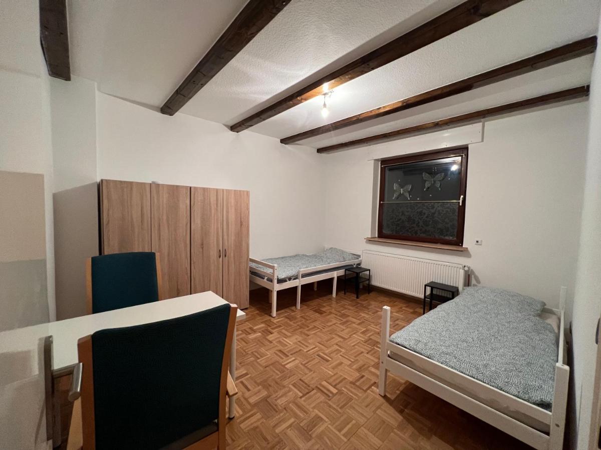 Duisburg Feelhome, Flughafen Nah,3-Schlafzimmer, Dusche Ebenerdig, Zentral, Wifi, Ground Floor Eksteriør billede