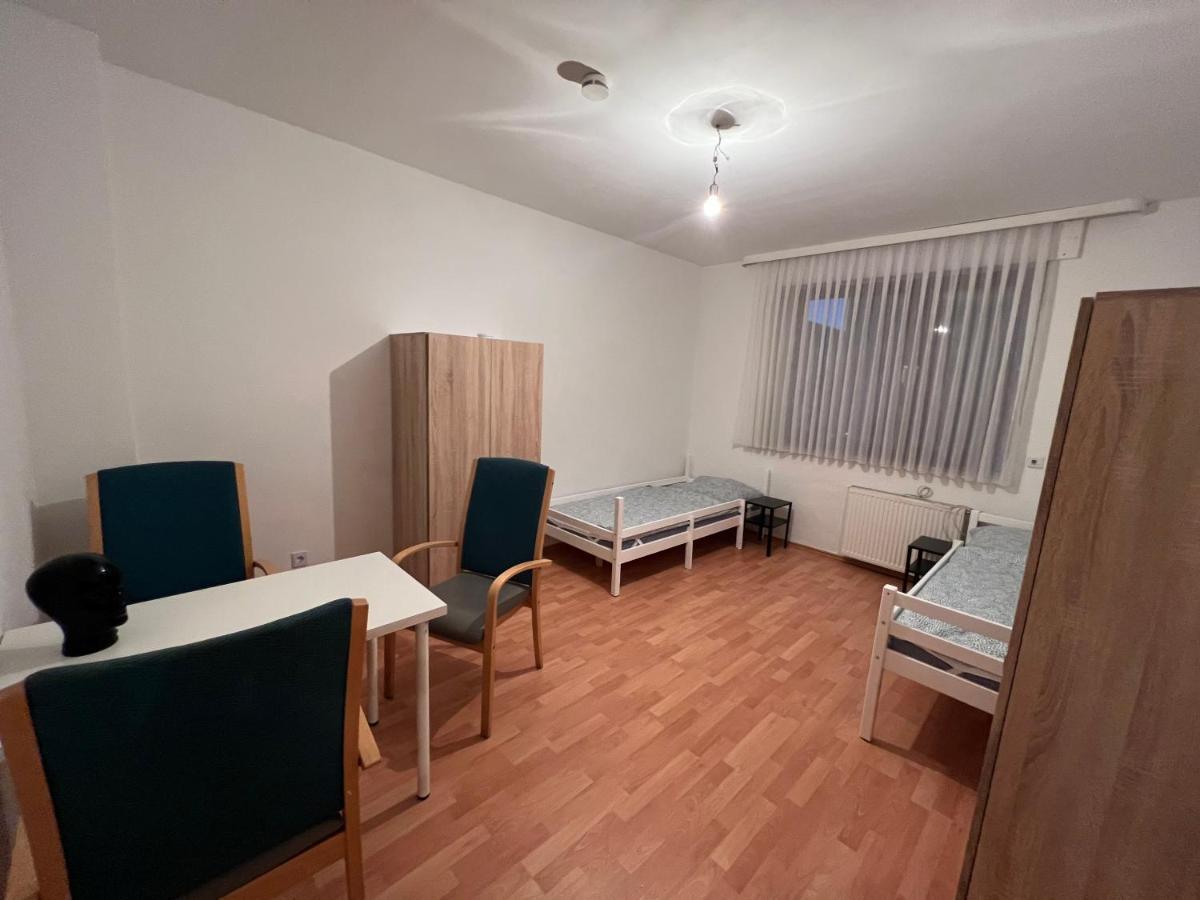 Duisburg Feelhome, Flughafen Nah,3-Schlafzimmer, Dusche Ebenerdig, Zentral, Wifi, Ground Floor Eksteriør billede